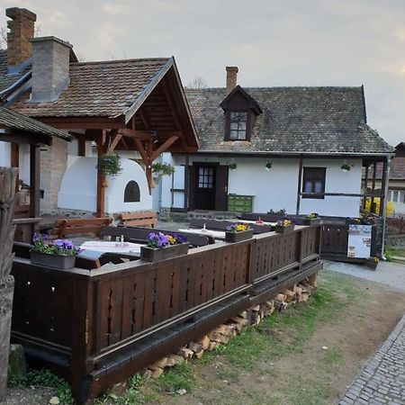 فندق Hollókőفي  Kemences Porta المظهر الخارجي الصورة